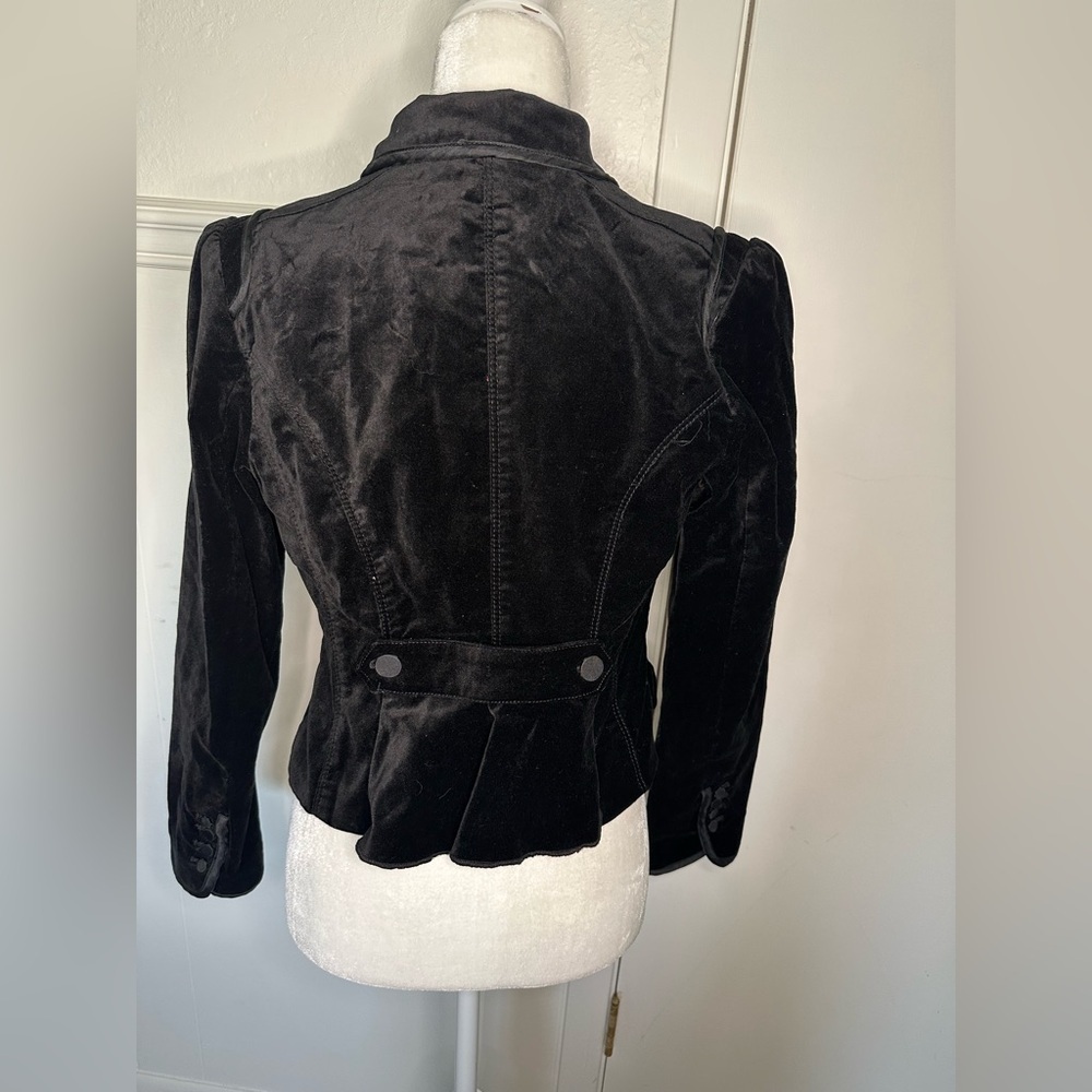White House Black Market Velvet black Blazer with Cropped Tailored Fit size 4 - Picture 2 of 6